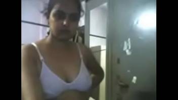 www.sexroulette24.com - Showing boobs on webcam